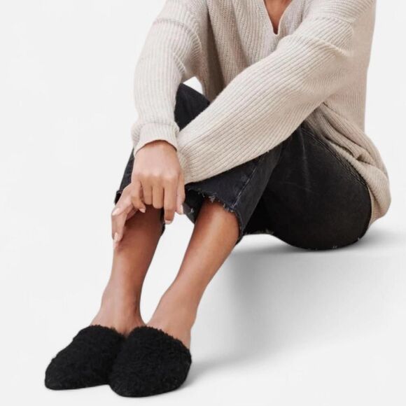 Jenni Kayne Luxe Fuzzy Pointed Shearling Mule Flats Minimalist Quiet Luxury 37/7 - Picture 2 of 7